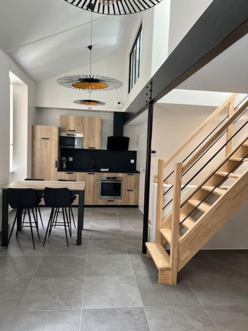 Nantes Centre, Superbe Triplex Appartamento Esterno foto
